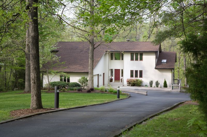 Hot Tar Driveway Sealing in Grand Rapids, MI